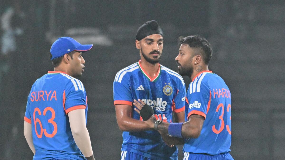 Most runs conceded by India in PowerPlay in T20Is: New Zealand smashes 79 to break record